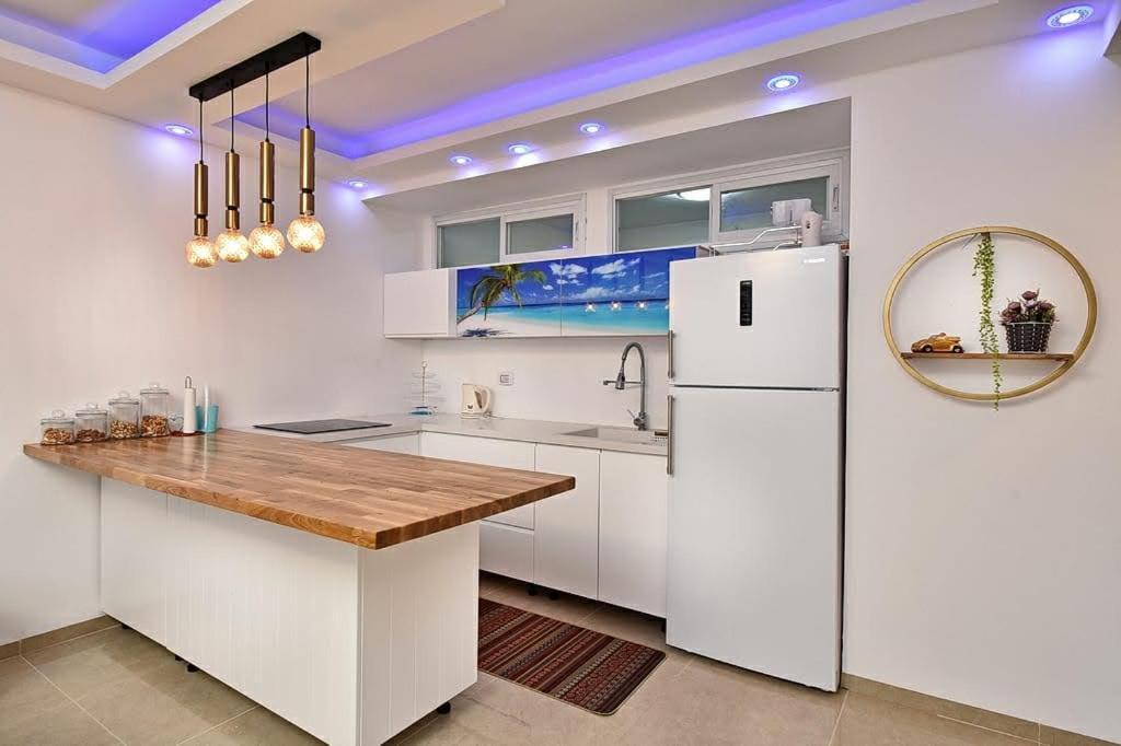 Appartement Achziv Sea & Sun à Gesher HaZiv Extérieur photo